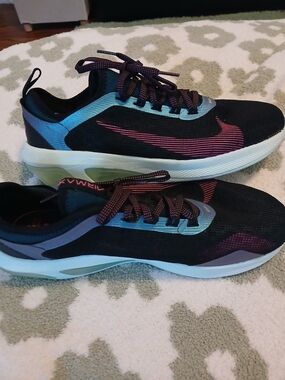 Womens Nike Airmax